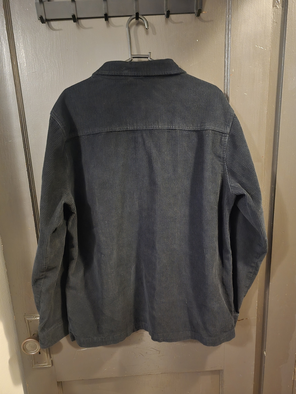 Men's Valor Collective Corduroy Shirt Jacket / Large / Black - Picture 4 of 4